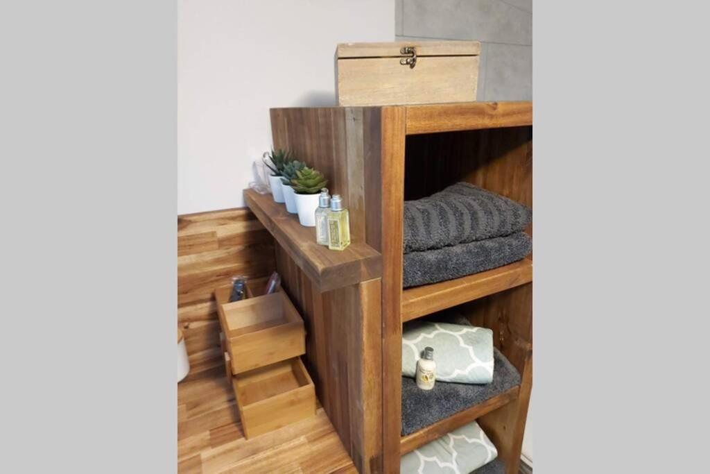 Le 68b Apartment *